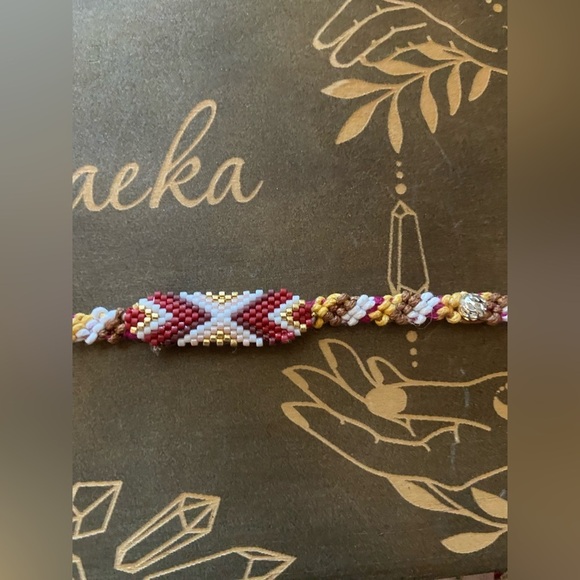 New Handmade Friendship Bracelet! - Picture 3 of 3